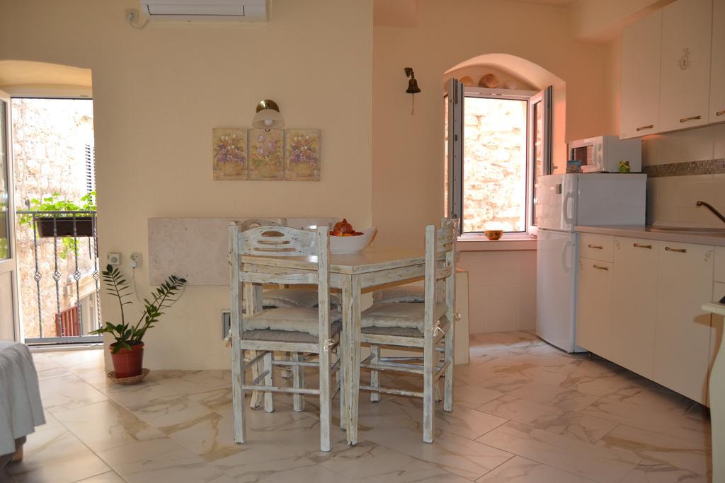 Sea Paradise Apartment Budva Rum bild